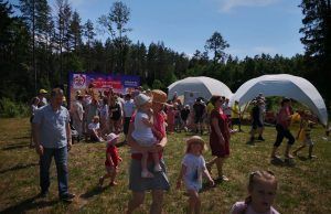 Šeimų festivalis_2019 pieva_versli mama