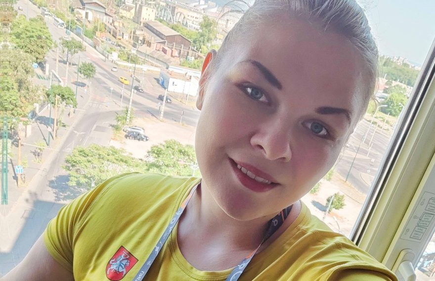Agne-Jonkute_sportas mergaitems_versli-mama