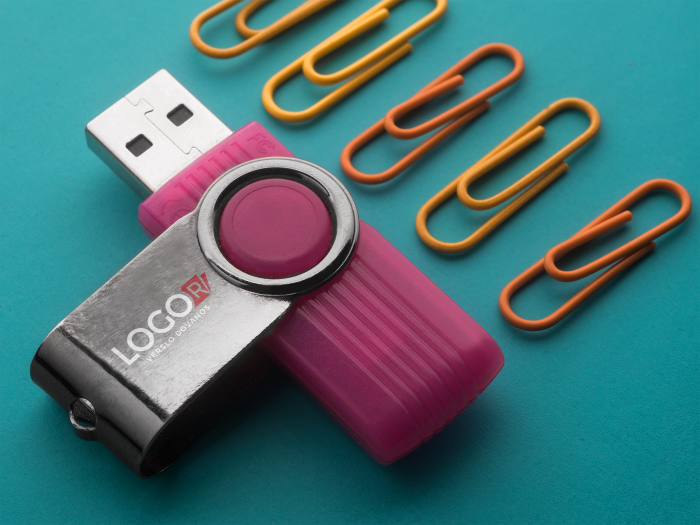 reklaminiai-usb-atmintukai-su-logo-spauda_versli-mama